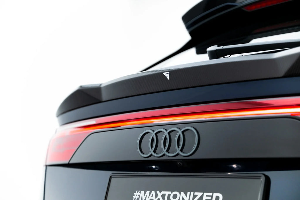 Alerón de portón de fibra de carbono prepreg (inferior) para Audi RSQ8 Mk1 Facelift
