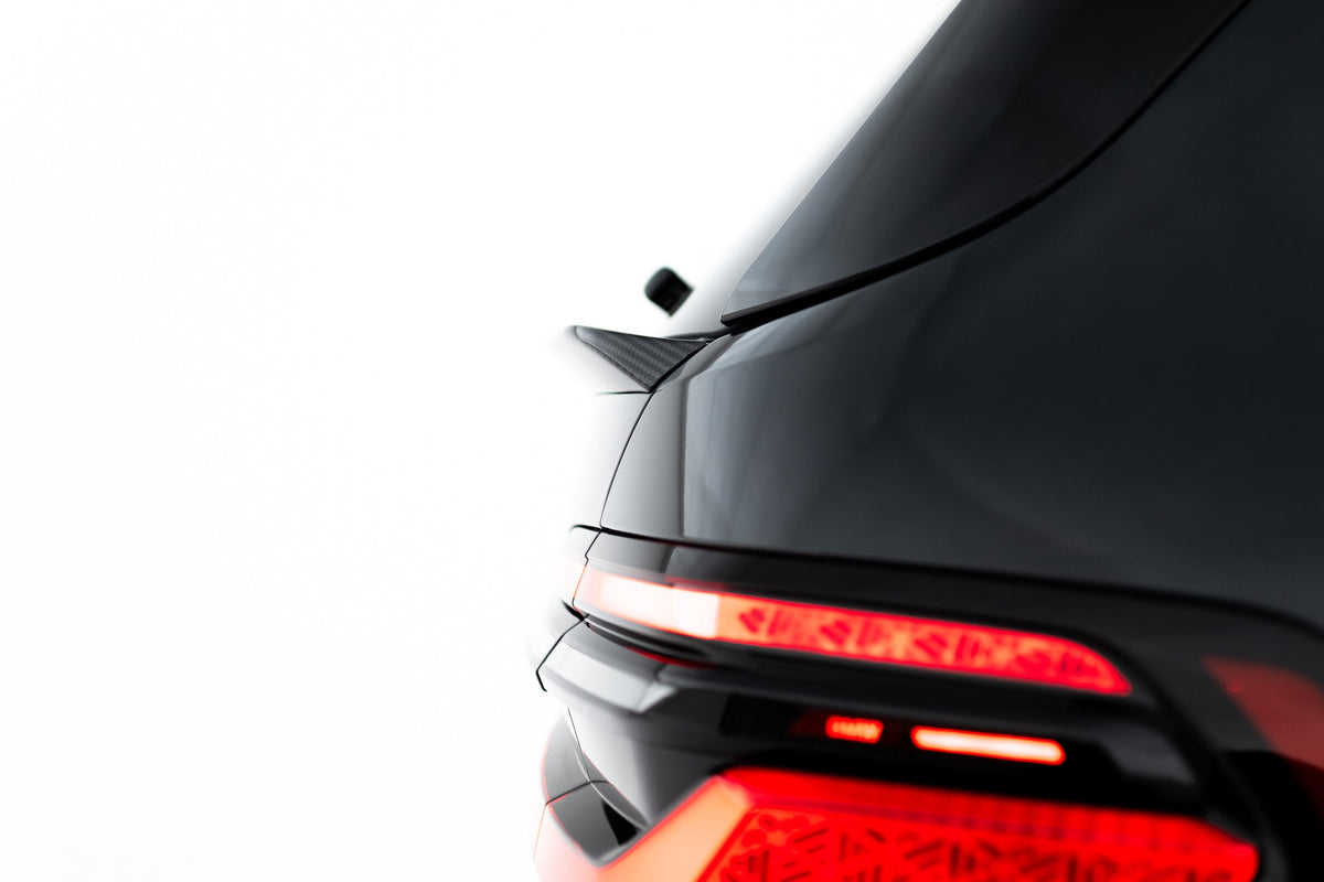 Alerón de portón de fibra de carbono prepreg (inferior) para BMW X7 M-Pack G07 Facelift