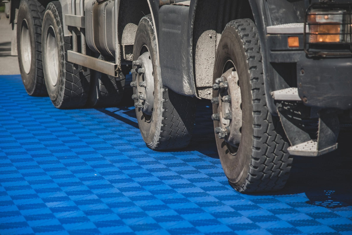 Modular "Maxton Floor"- Edge Tile (Female Loops)