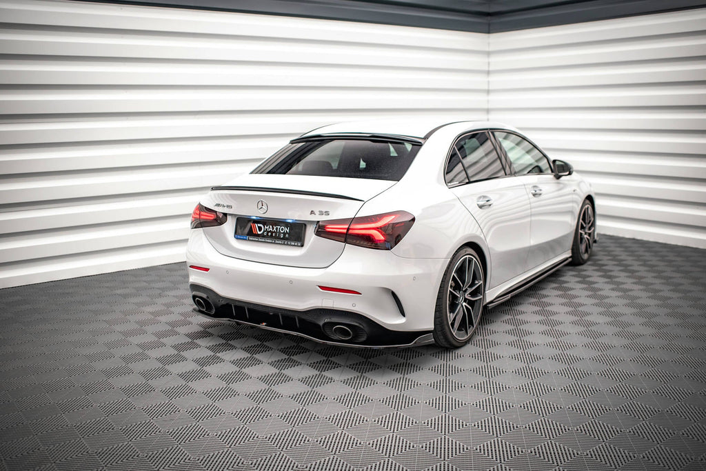Extensión de luneta trasera para Mercedes A AMG-Line / A35 Sedan V177