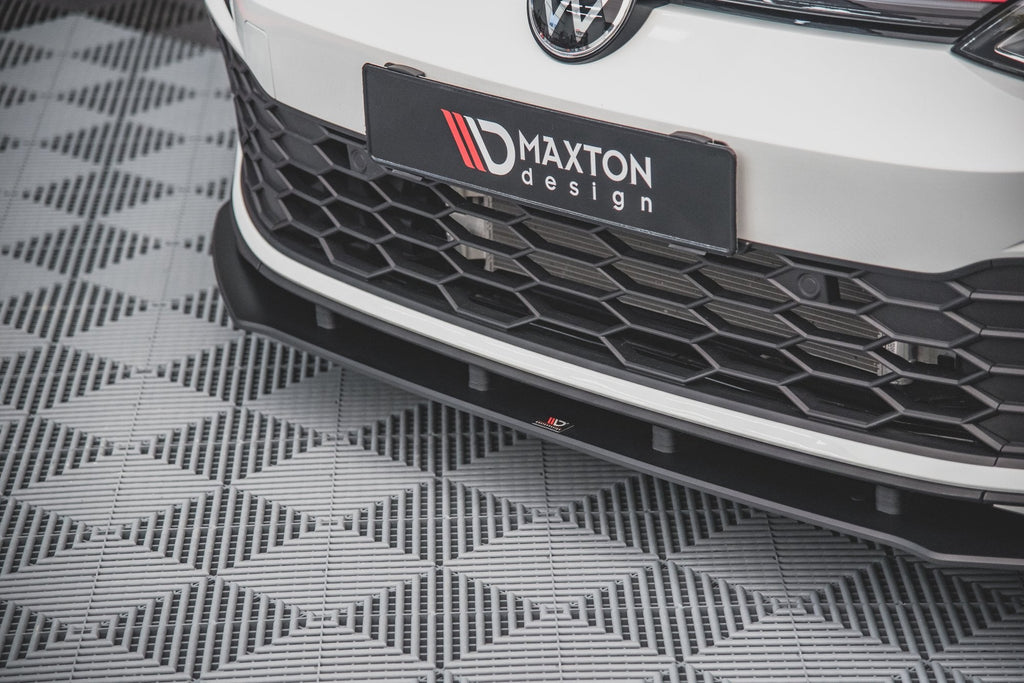 Splitter delantero Street Pro para Volkswagen Golf GTI / GTE / GTD / R-Line Mk8