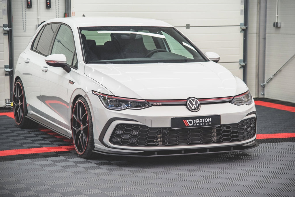 Splitter delantero Street Pro para Volkswagen Golf GTI / GTE / GTD / R-Line Mk8