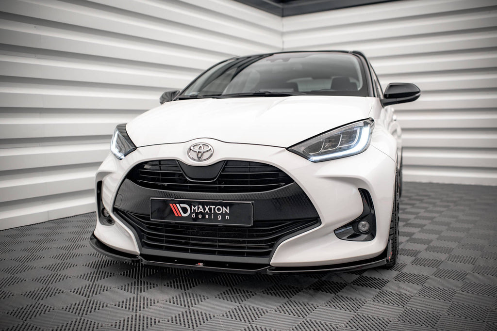 Splitter delantero V.1 + flaps para Toyota Yaris Mk4