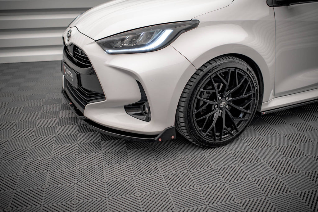 Splitter delantero V.1 + flaps para Toyota Yaris Mk4