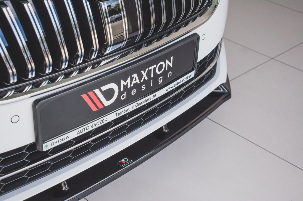Splitter delantero V.2 para Skoda Superb Liftback / Combi Mk3 Facelift