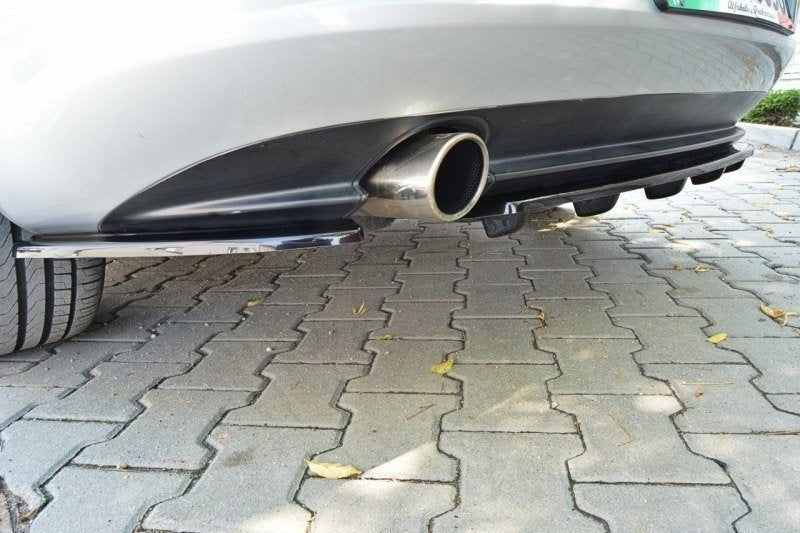 Splitter trasero para Alfa Romeo 159 (with vertical bars)