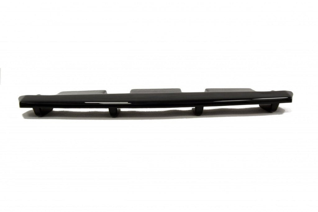 Splitter trasero para Audi A8 W12 D3 (with vertical bars)