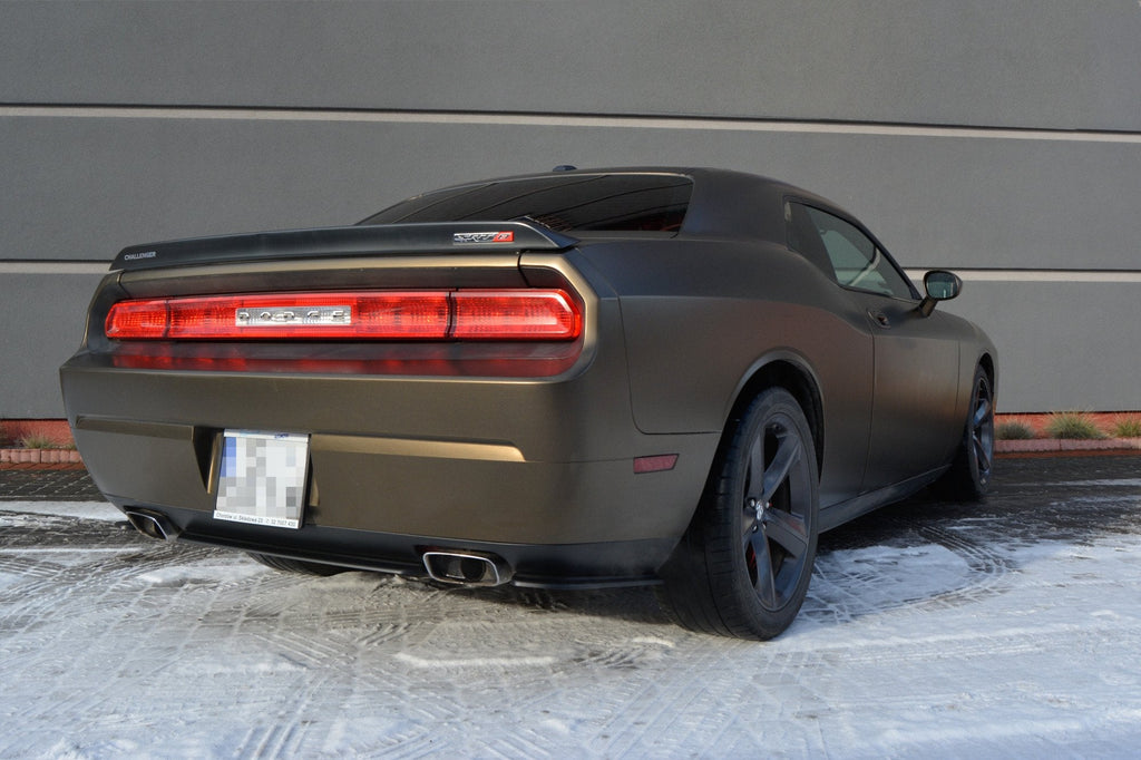 Splitter trasero para Dodge Challenger Mk3. PHASE-I SRT8 Coupe (without vertical bars)