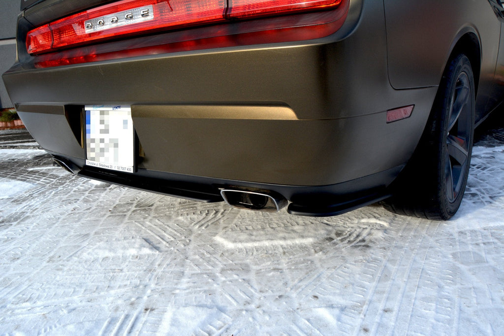 Splitter trasero para Dodge Challenger Mk3. PHASE-I SRT8 Coupe (without vertical bars)