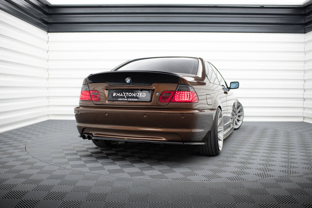Splitter trasero para BMW 3 E46 MPACK Coupe (with vertical bars)