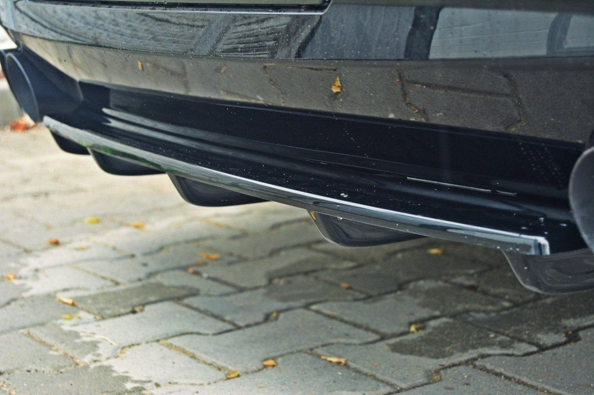Splitter trasero para BMW 5 M-Pack Sedan/Touring F10/F11 (fits two double Exhaust ends)