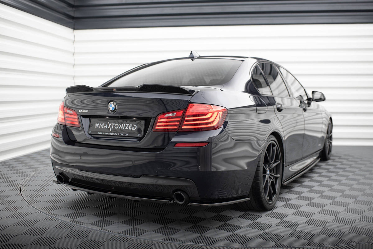 Splitter trasero para BMW 5 M-Pack Sedan/Touring F10/F11 (fits two single Exhaust ends)