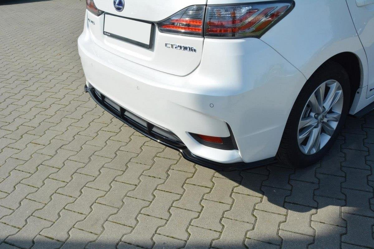 Splitter trasero para Lexus CT Mk1 Facelift (without vertical bars)