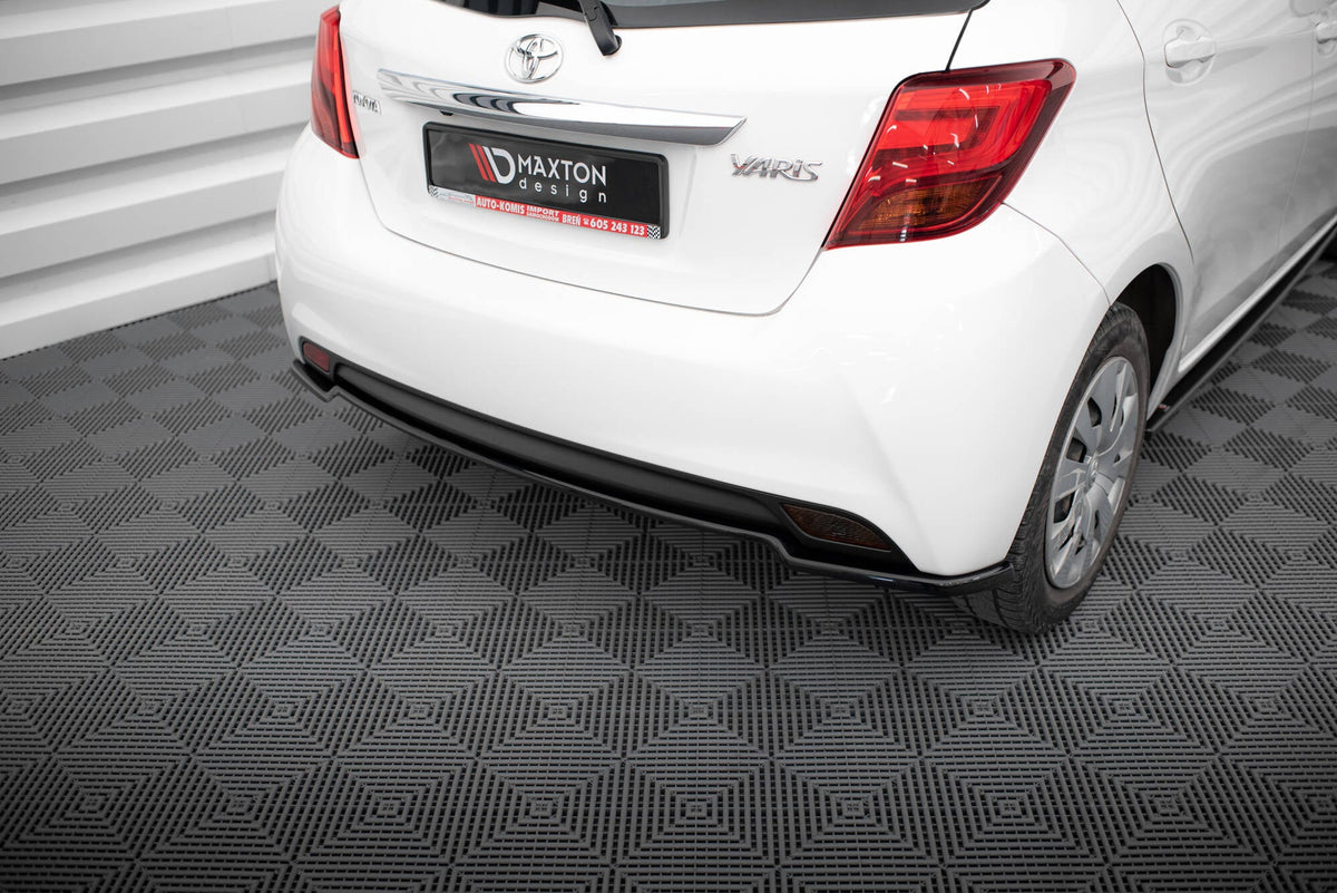 Splitter trasero para Toyota Yaris Mk3 Facelift