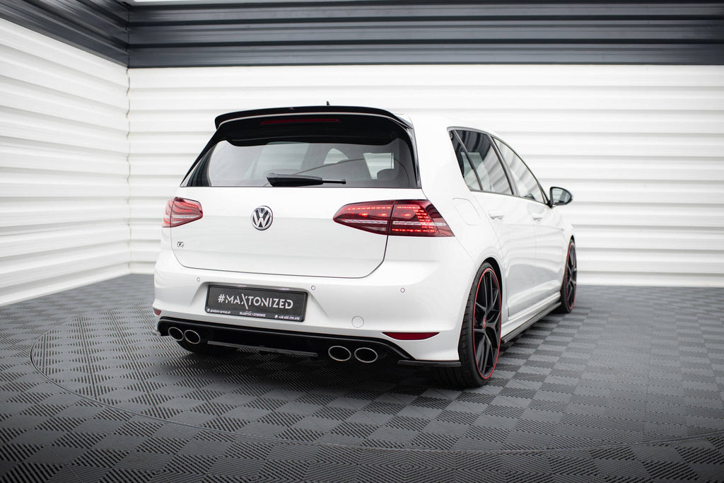 Splitter trasero para Volkswagen Golf Mk7 R (with vertical bars)
