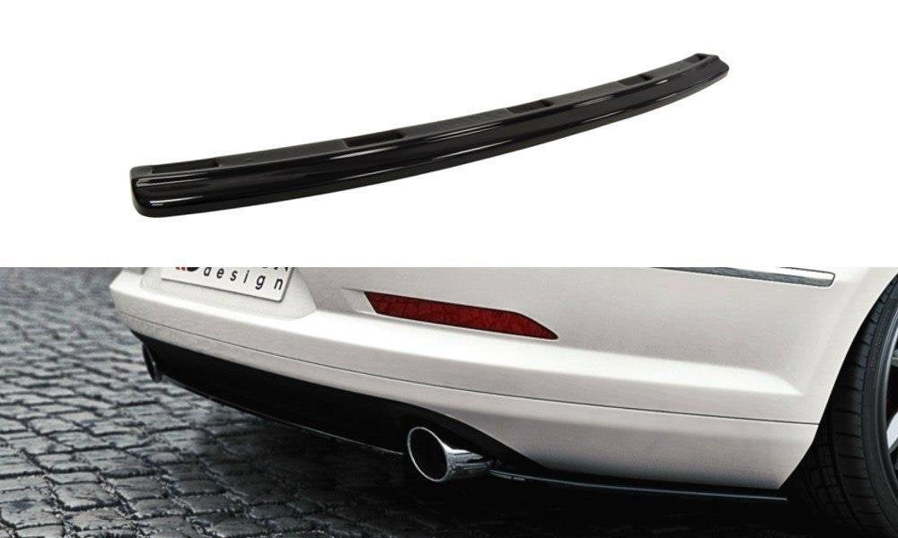 Splitter trasero para Volkswagen Passat CC R36 RLINE (Preface) (without vertical bars)