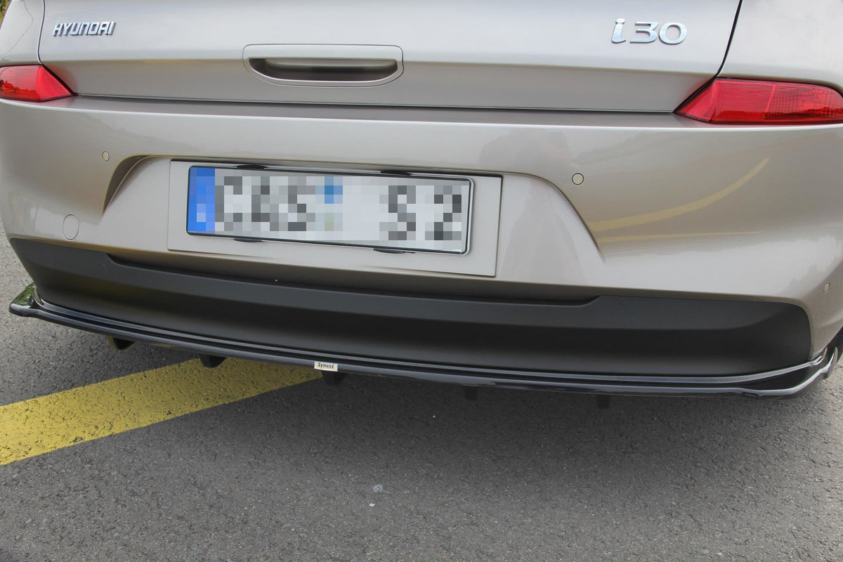Splitter trasero (con barras verticales) para Hyundai I30 Mk3 Hatchback