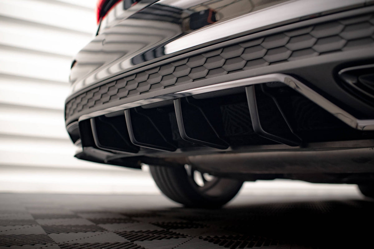 Splitter trasero (con barras verticales) para Audi A3 S-Line Sedan 8Y
