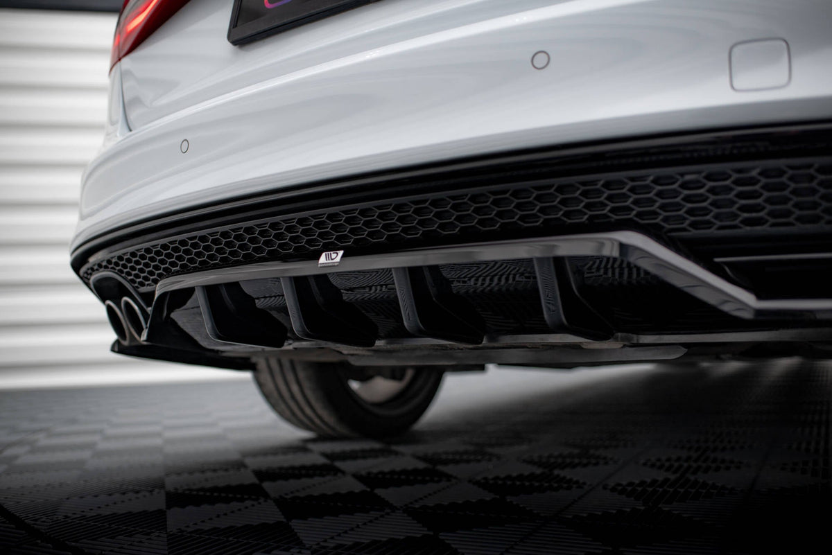 Splitter trasero (con barras verticales) para Audi A4 Competition B8 Facelift