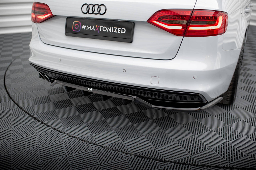 Splitter trasero (con barras verticales) para Audi A4 Competition B8 Facelift
