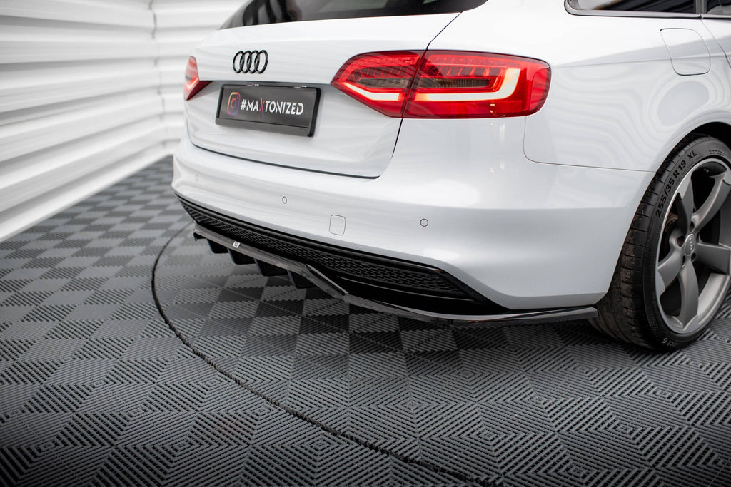 Splitter trasero (con barras verticales) para Audi A4 Competition B8 Facelift