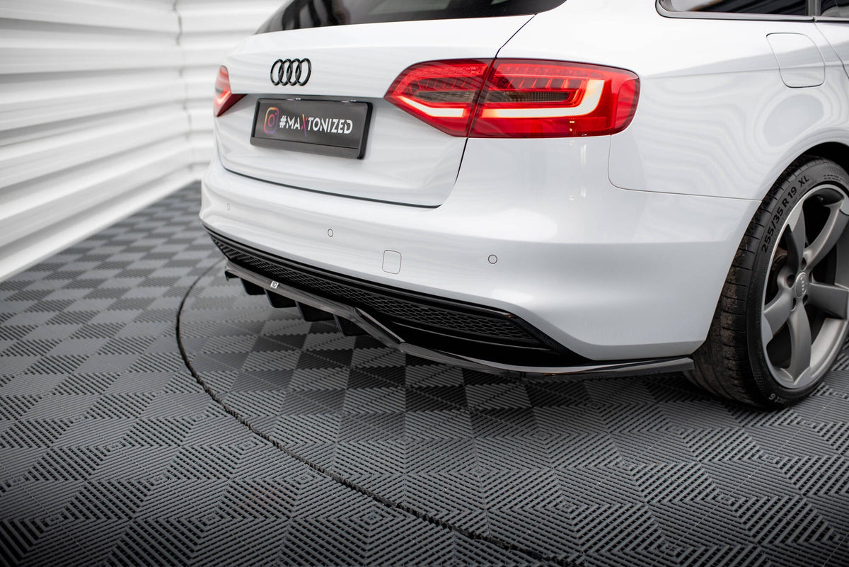 Splitter trasero (con barras verticales) para Audi A4 Competition B8 Facelift