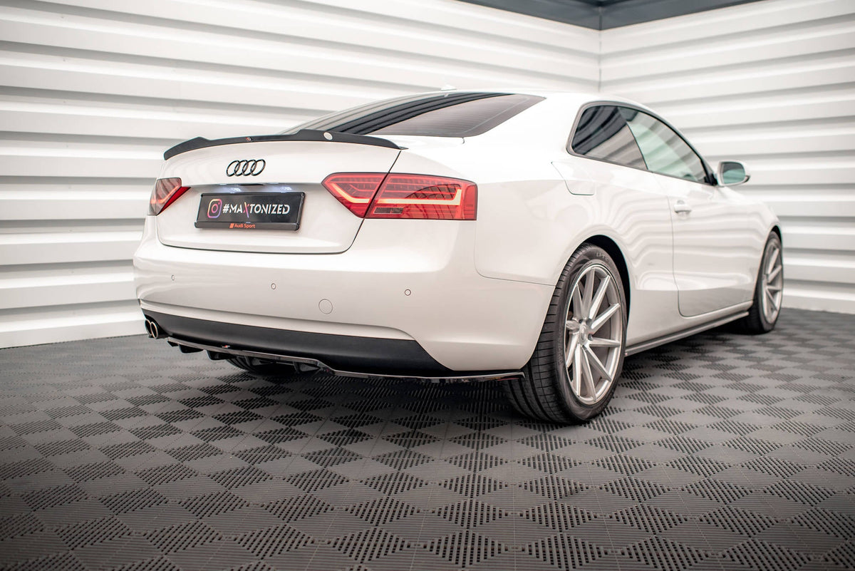 Splitter trasero (con barras verticales) para Audi A5 Coupe 8T Facelift