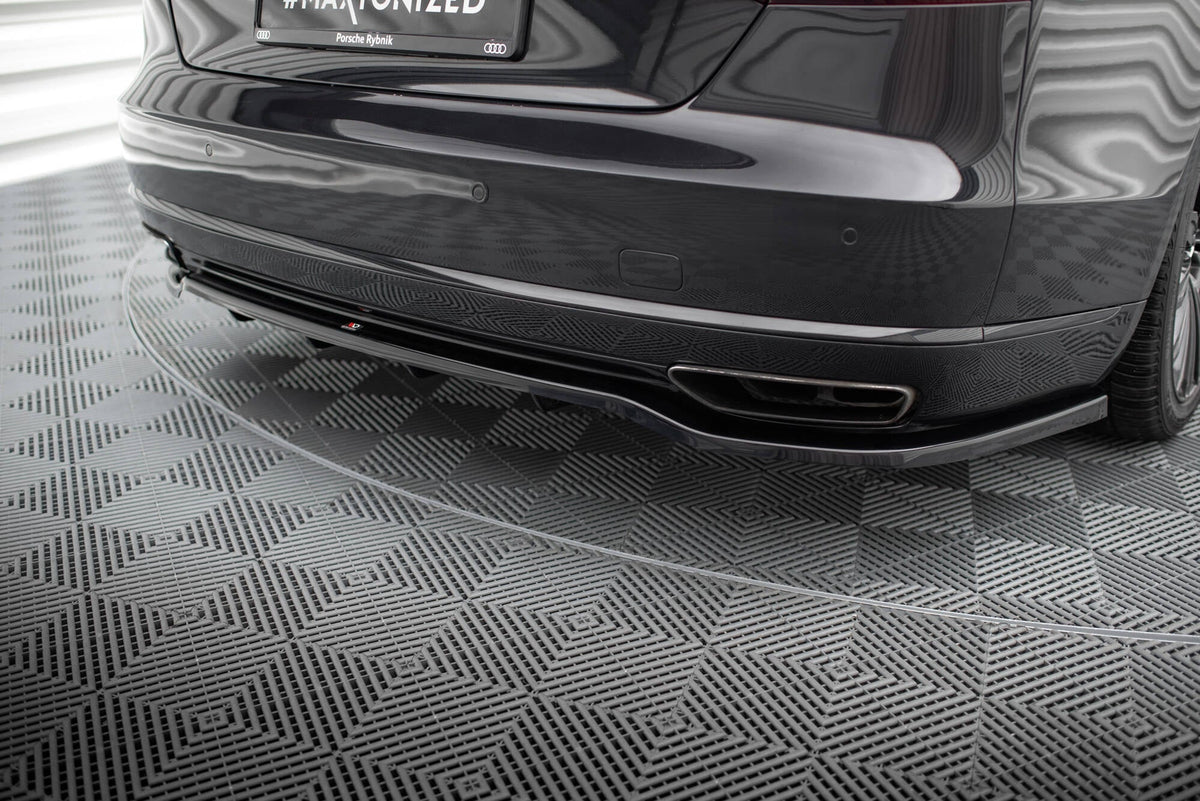 Splitter trasero (con barras verticales) para Audi A8 D4 Facelift