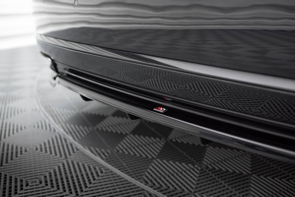 Splitter trasero (con barras verticales) para Audi A8 D4 Facelift