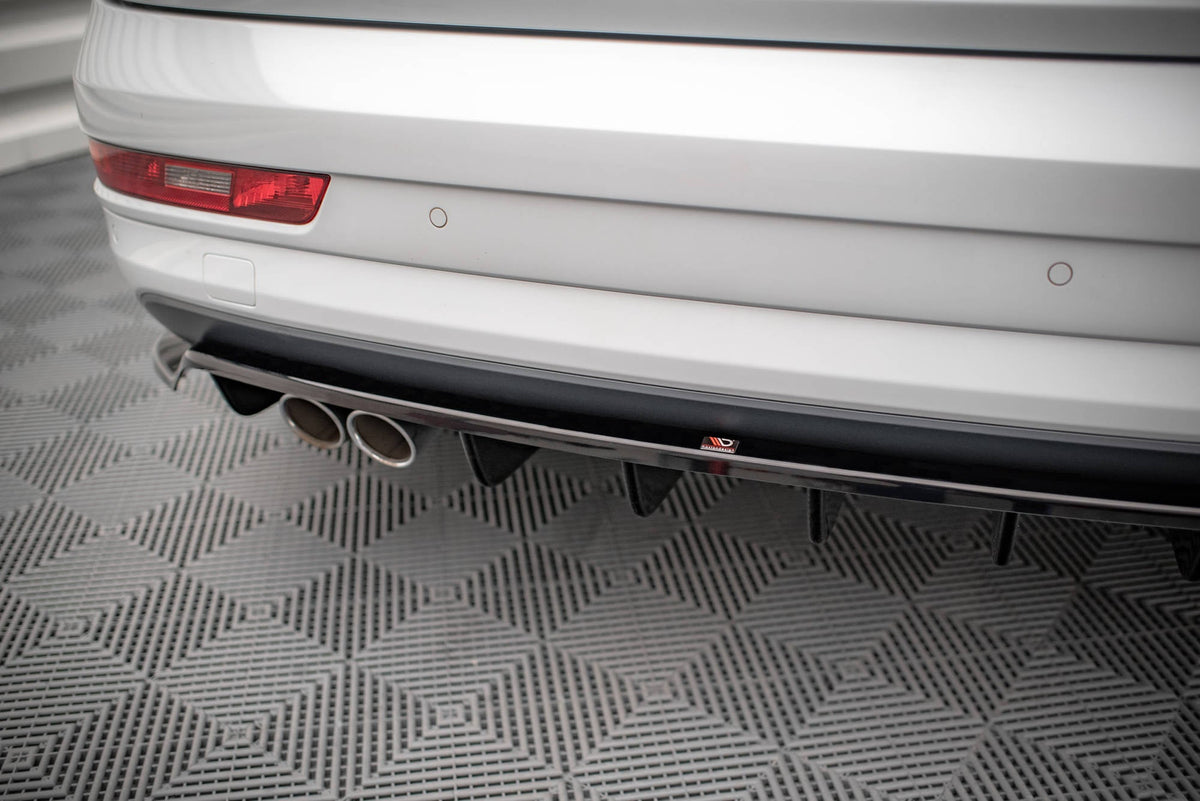 Splitter trasero (con barras verticales) para Audi Q3 Sport 8U Facelift