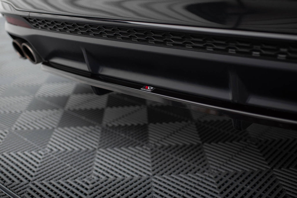 Splitter trasero (con barras verticales) para Audi S4 B9 Facelift