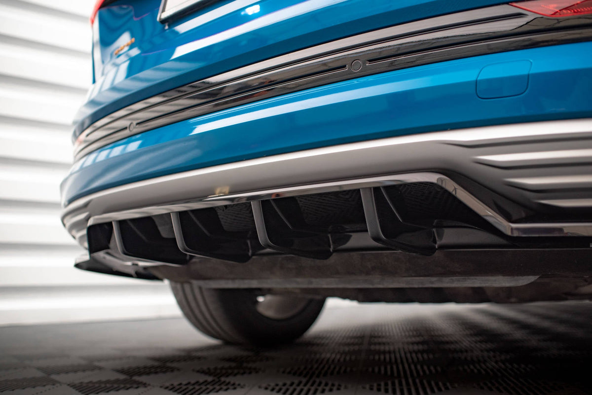 Splitter trasero (con barras verticales) para Audi e-tron
