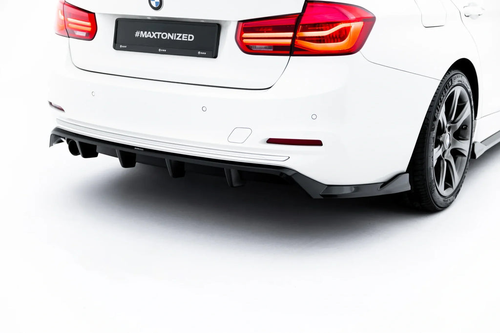 Splitter trasero (con barras verticales) para BMW 3 Sportline Sedan / Touring F30 / F31