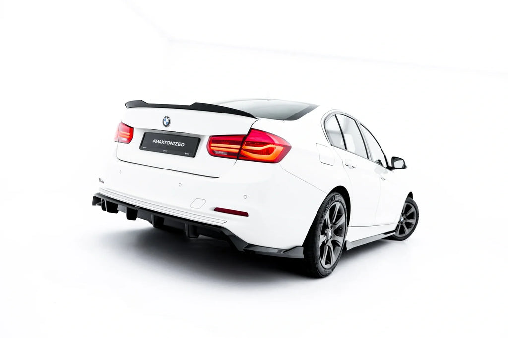 Splitter trasero (con barras verticales) para BMW 3 Sportline Sedan / Touring F30 / F31