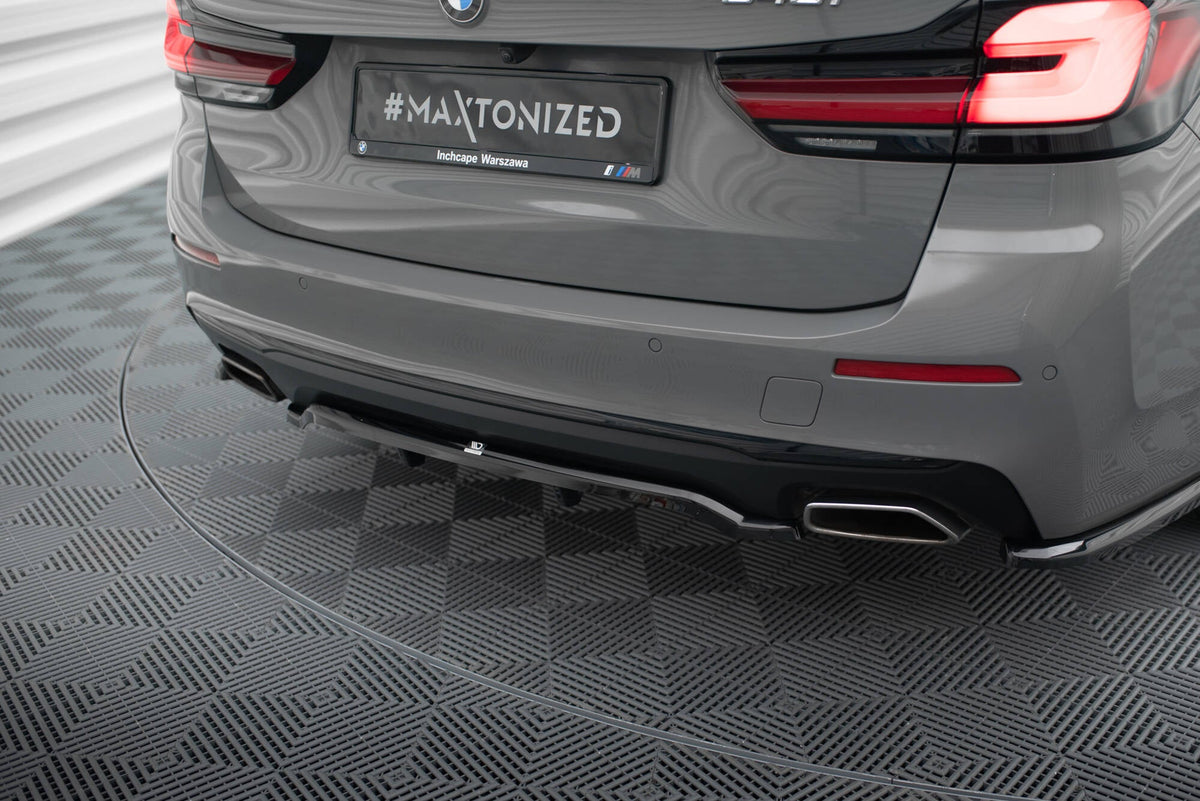 Splitter trasero (con barras verticales) para BMW 5 G30 / G31 Facelift