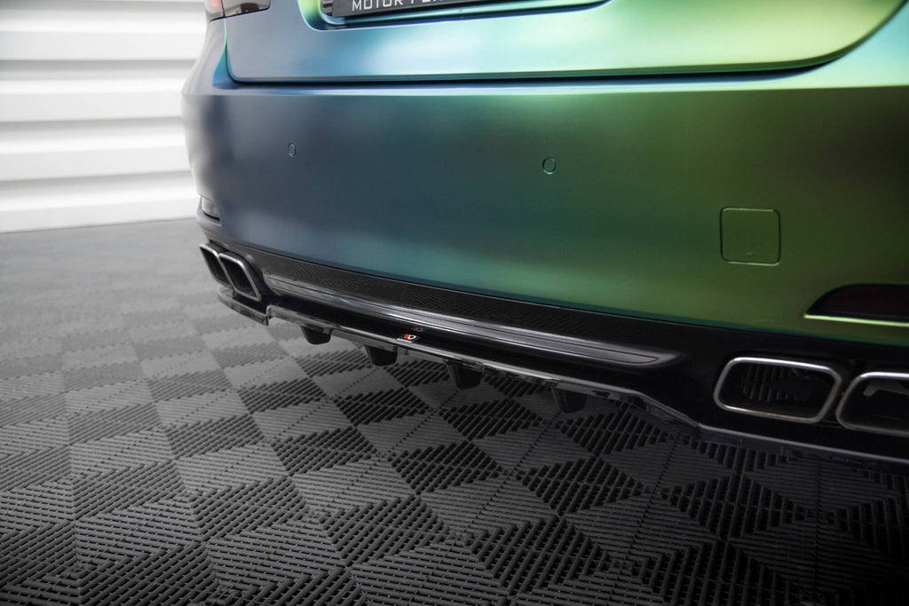 Splitter trasero (con barras verticales) para BMW 7 F01