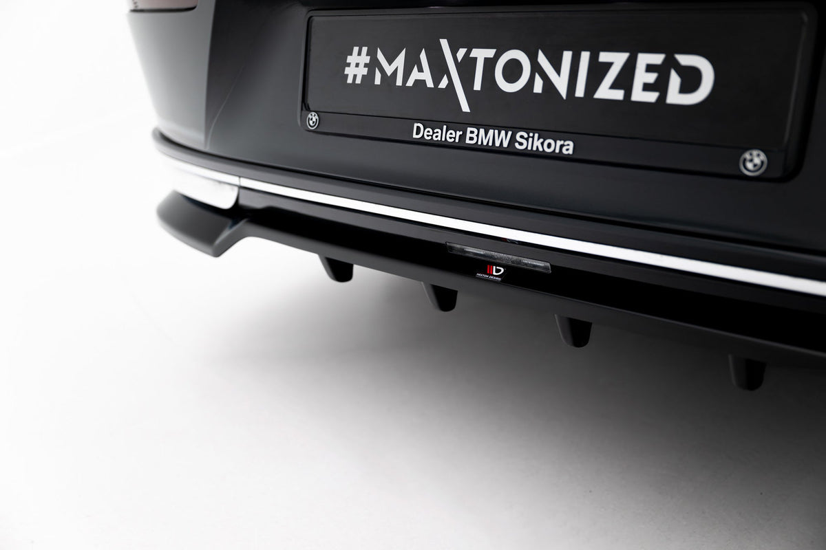 Splitter trasero (con barras verticales) para BMW 7 G70