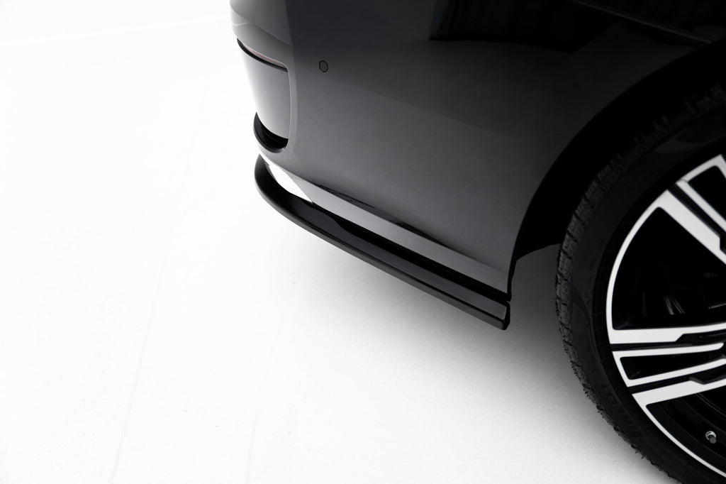 Splitter trasero (con barras verticales) para BMW 7 G70