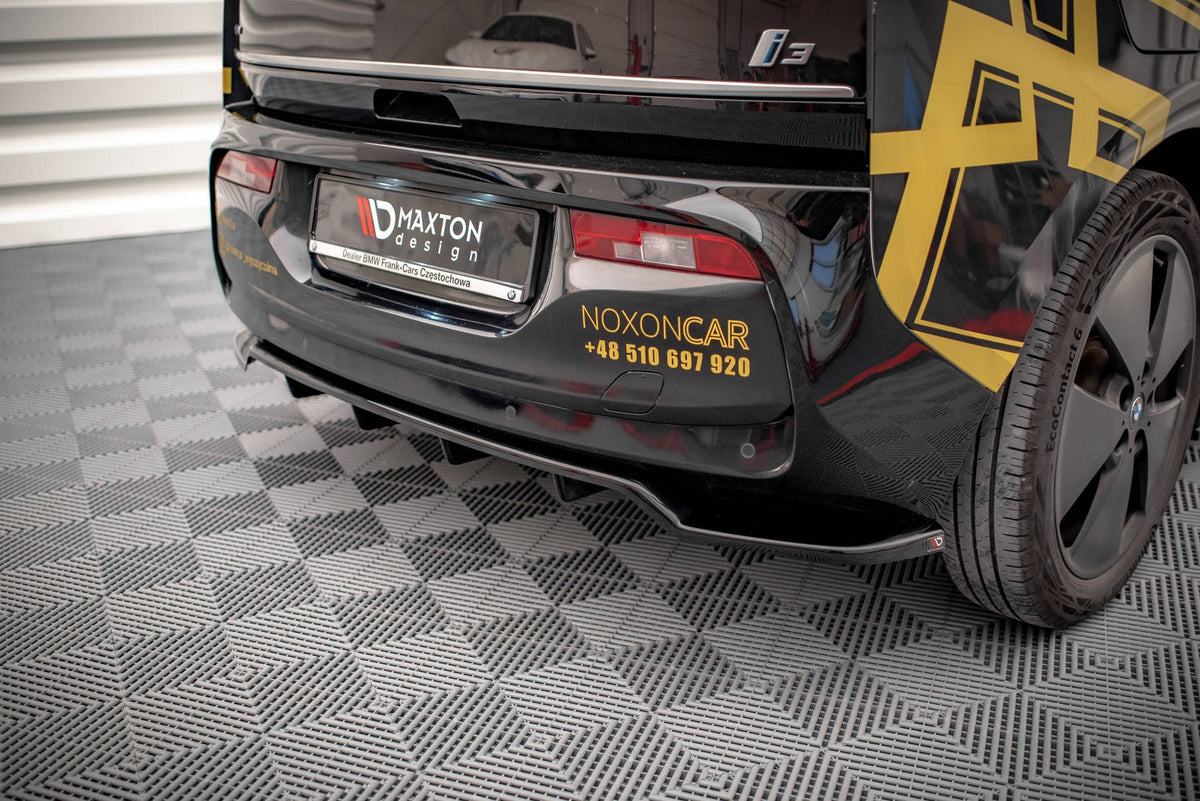Splitter trasero (con barras verticales) para BMW i3 Mk1 Facelift