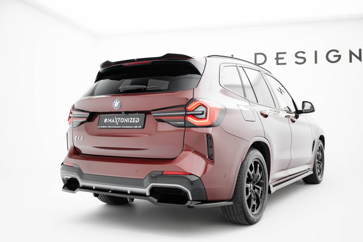 Splitter trasero (con barras verticales) para BMW iX3 M-Pack G08 Facelift