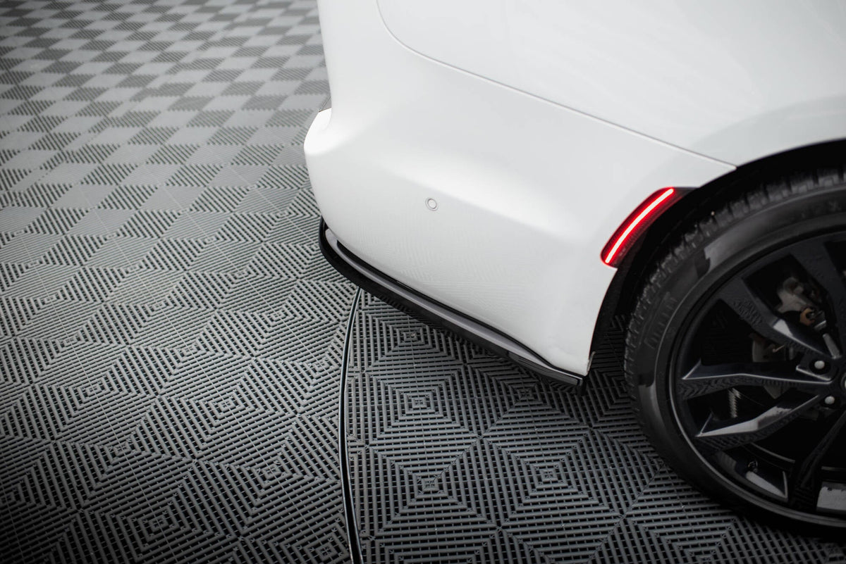 Splitter trasero (con barras verticales) para Chrysler Pacifica Mk2 Facelift
