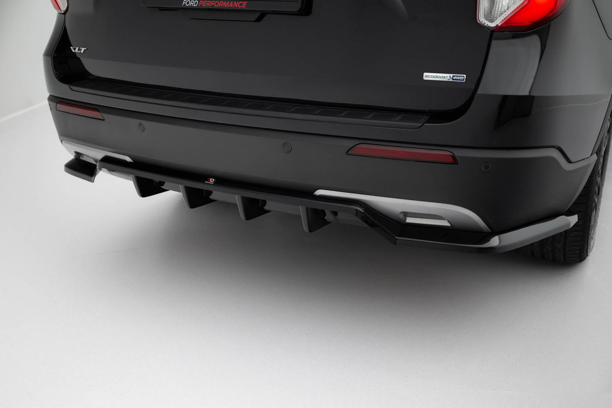 Splitter trasero (con barras verticales) para Ford Explorer XLT Mk6