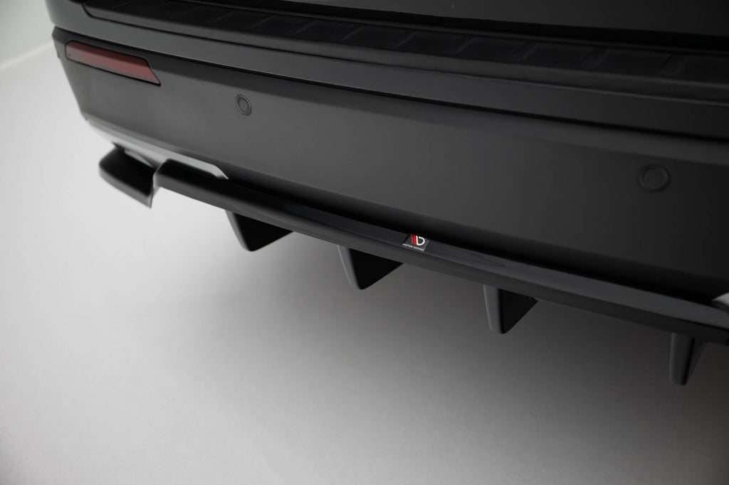 Splitter trasero (con barras verticales) para Ford Explorer XLT Mk6