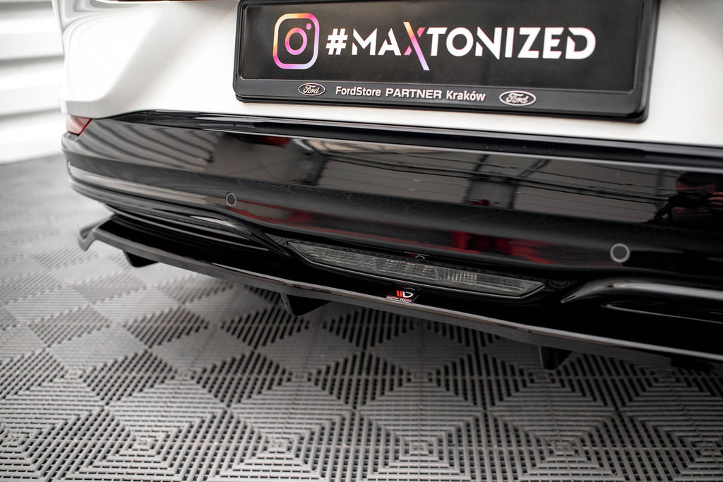 Splitter trasero (con barras verticales) para Ford Mustang Mach-E Mk1