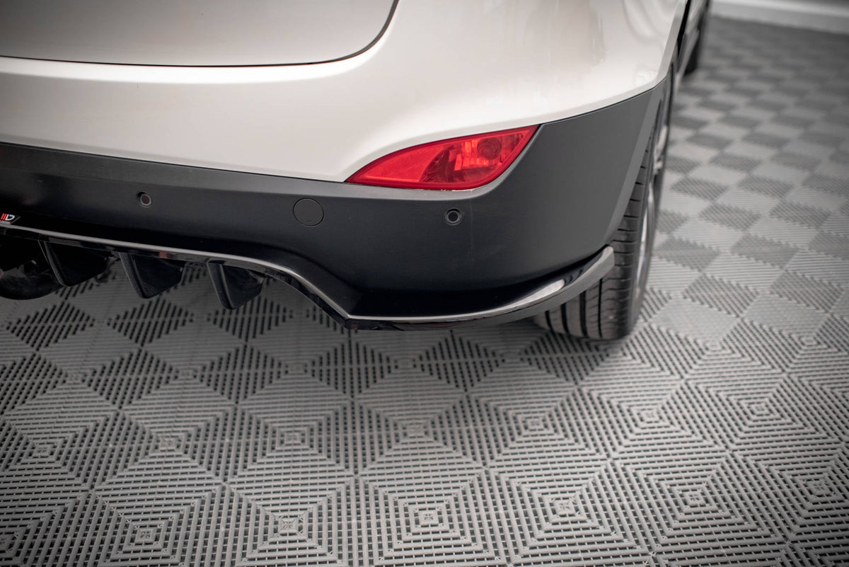 Splitter trasero (con barras verticales) para Hyundai ix35 Mk1