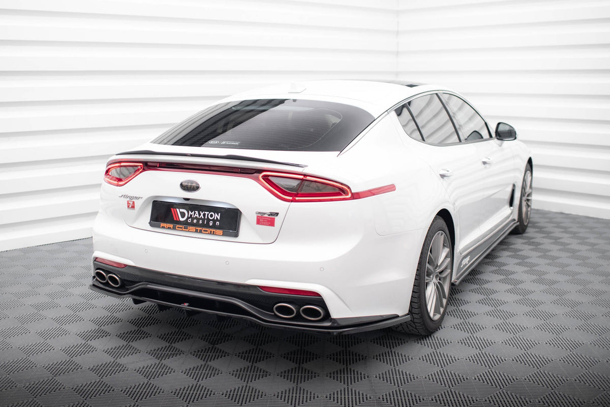 Splitter trasero (con barras verticales) para Kia Stinger Mk1
