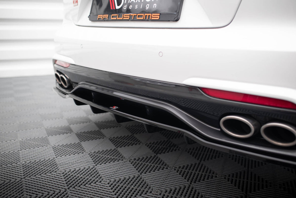 Splitter trasero (con barras verticales) para Kia Stinger Mk1