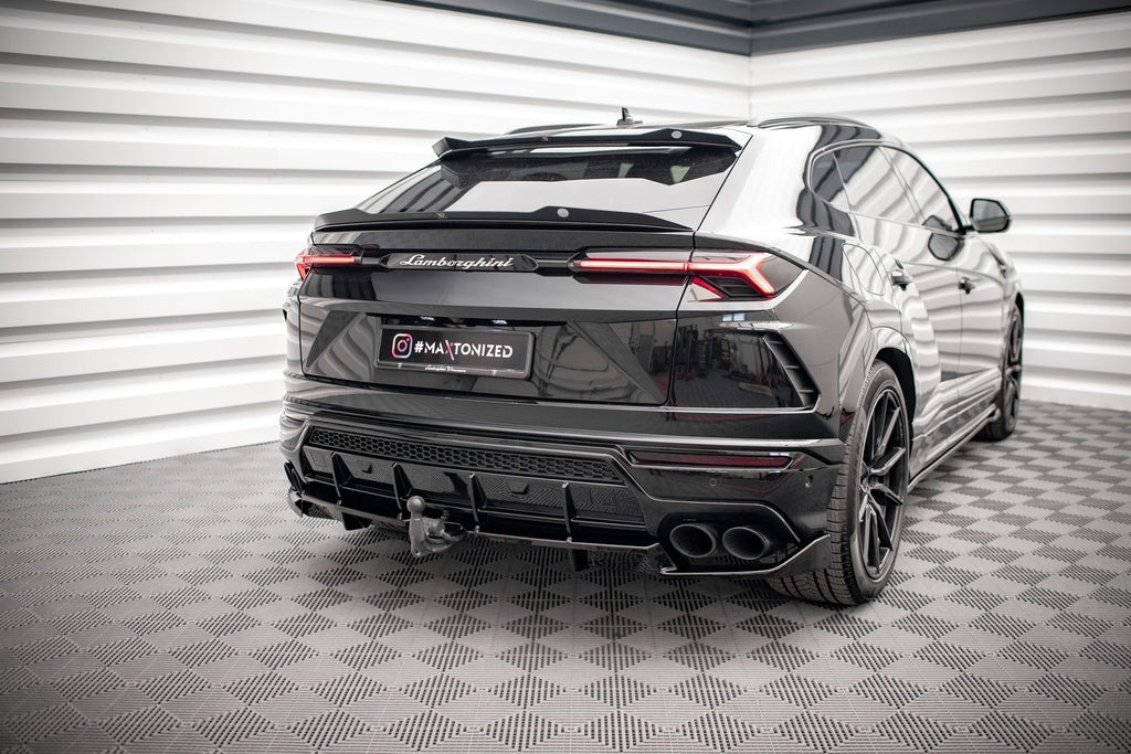 Splitter trasero (con barras verticales) para Lamborghini Urus Mk1