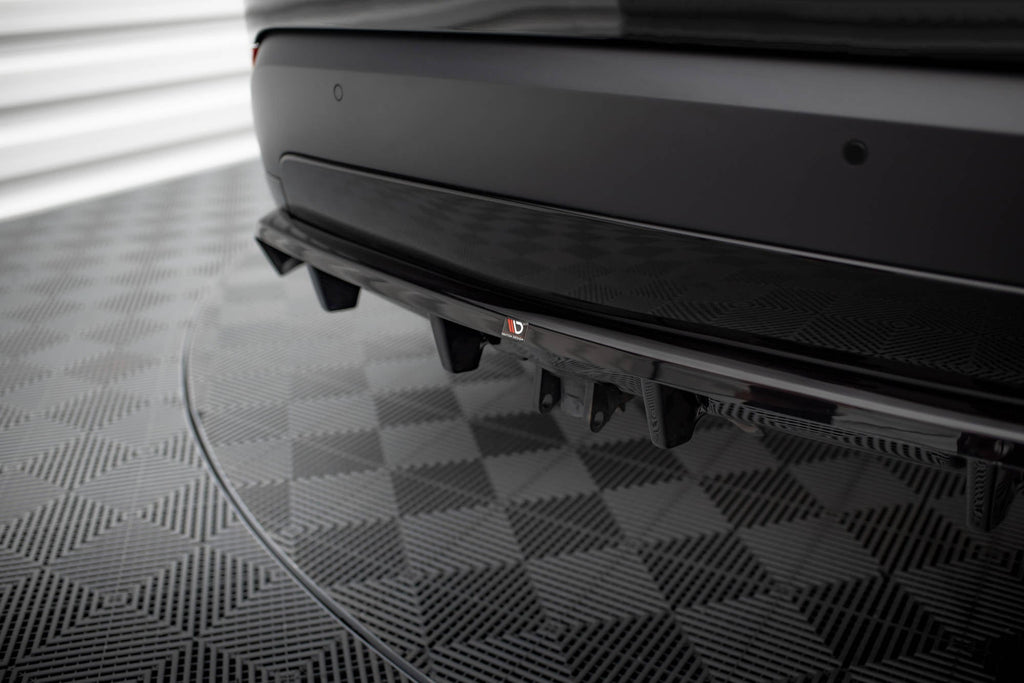 Splitter trasero (con barras verticales) para Land Rover Discovery HSE Mk5