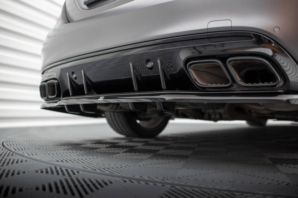 Splitter trasero (con barras verticales) para Mercedes-AMG C63 Sedan / Estate W205 Facelift